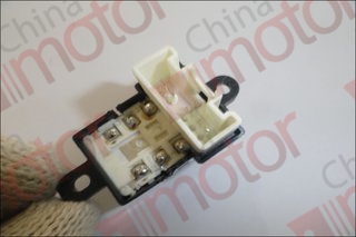 Блок выключателей стеклоподъемника правый JMC 610410519R