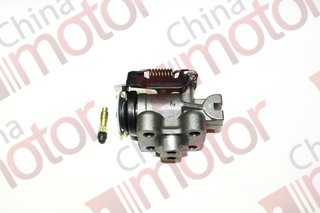 Цилиндр тормозной ABS передний левый ISUZU NPR/NQR71/75 (задний) (с прокачкой) 8973588760 "CM"