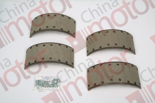 Накладки тормозные ISUZU NQR71/75 (4шт) "ISUZU" (120x308) 16отв.