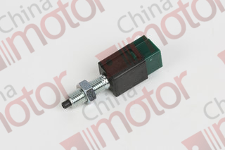 Выключатель стоп сигналов ISUZU NHR55,NKR58,NKR66 "ISUZU"