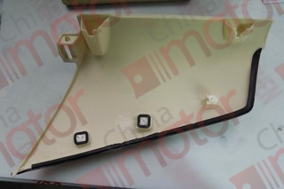 Накладка кабины ISUZU NQR75 угловая левая белая "CM"