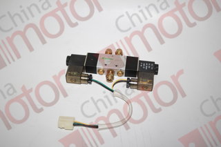 Клапан (Пневмораспределитель) открывания двери ZK6129H (1,5-9 атм.) 5903-01815 "YUTONG"