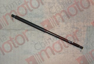 Пневмоупор M8-580mm 500N крышки правого последнего отсека ZK6122H9 "YUTONG"