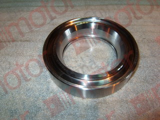 Крышка сальника ступицы задней LOTOS 105 CNG "Оригинал" (седло сальника) металл. 95x154x32