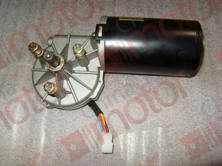 Мотор стеклоочистителя XMQ6127 "Аналог" 24V (d13) M8x3x62,5 5-контактов