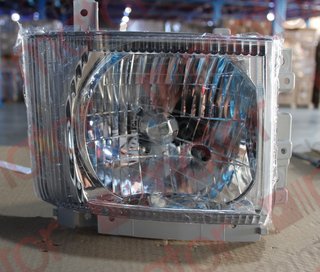 Фара 24V QINGLING QL1110AN, ISUZU FVR34/CYZ52 правая ('эл. корректор) 8982413230, 4101020-P401, 8982413140