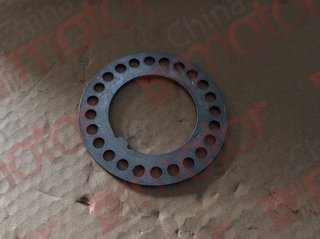 Шайба ступичная QINGLING QL1110AN, ISUZU NPR/NQR71 задней 54x93 стопорная, перфорированная 9096530020