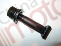 Шпилька колесная M22x1.5x120/46 (D23,4) (12.9) Dшл39 (шляпка полумесяц) FAW-3252. SHACMAN F3000 (в сборе с гайкой) усиленная задняя "QINYAN"