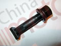 Шпилька колесная M22x1.5x120/46 (D23,4) (12.9) Dшл39 (шляпка полумесяц) FAW-3252. SHACMAN F3000 (в сборе с гайкой) усиленная задняя "QINYAN"