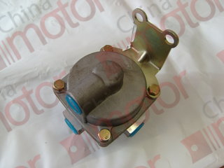 Клапан ускорительный XMQ6106G порты 3/8", крепление 2отв-d10.5x40.2mm кронштейн угловой