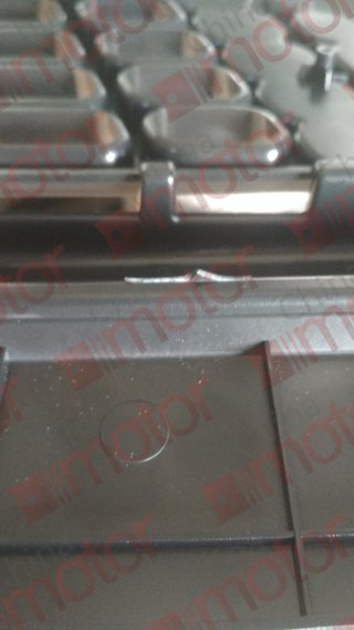 Облицовка радиатора FUSO CANTER (Решетка радиатора) "CM" "УЦЕНКА" (сломаны направляющие)