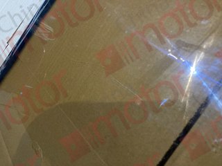 Стекло МАЗ 206 боковое (943*1500) 206060-5403108 кор "ОСС-Кант" "УЦЕНКА" (царапина)