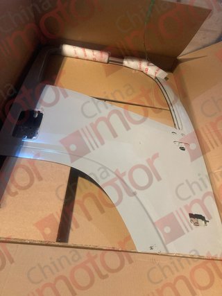Дверь кабины QINGLING QL1080AK, ISUZU NPR75/NMR85/NQR90 2011- , правая 8981712250 "УЦЕНКА" (Небольшие вмятины, царапины, потертости)